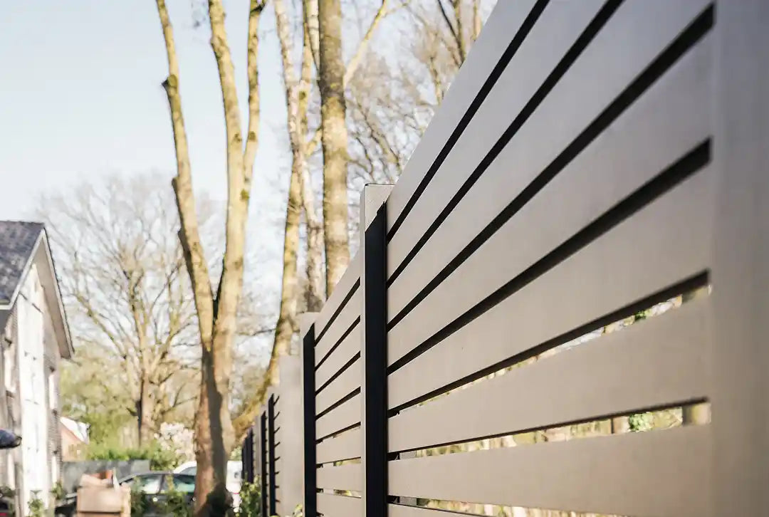 Aluminium lattenhekwerk zwart