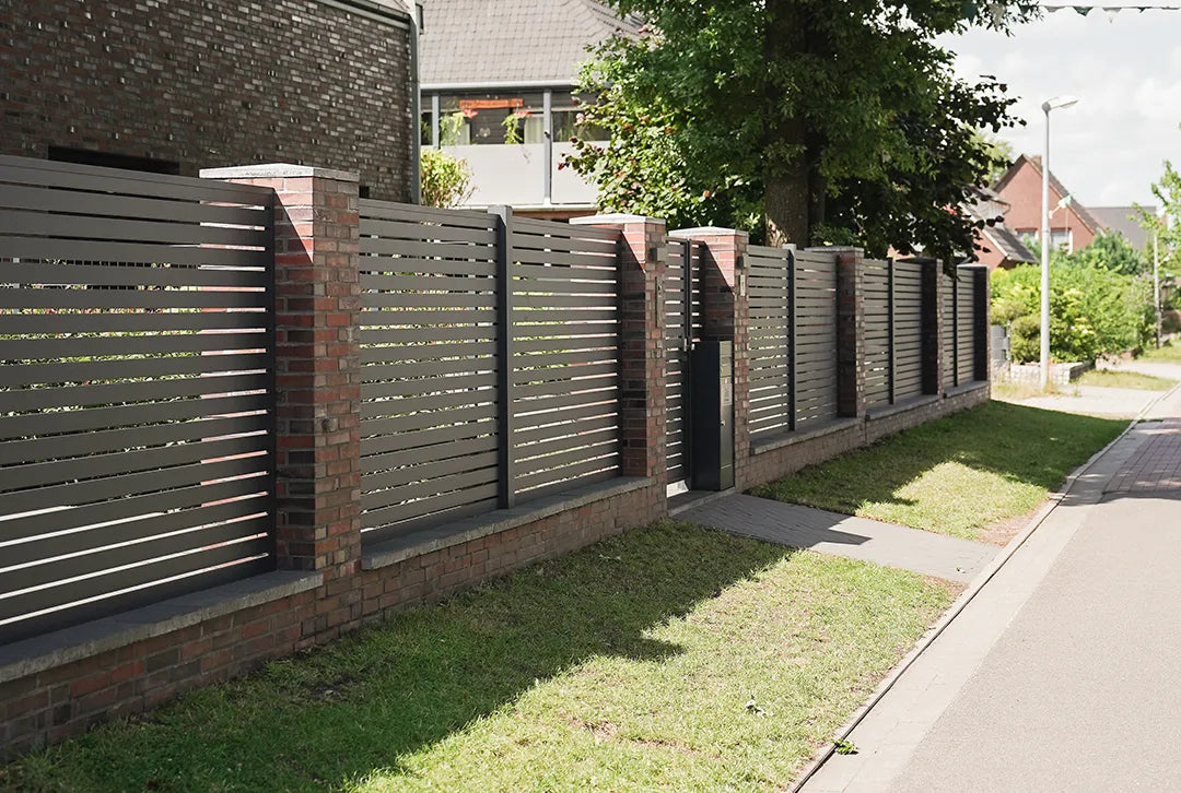 Aluminium lattenhekwerk antraciet