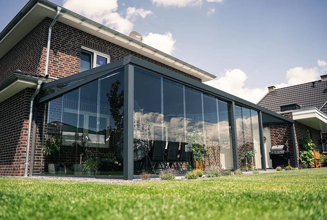 Aluminium terrasoverkapping 1000x500cm met gelaagd veiligheidsglas