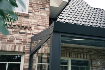 Terrassenüberdachung aus Aluminium für den Wandanbau