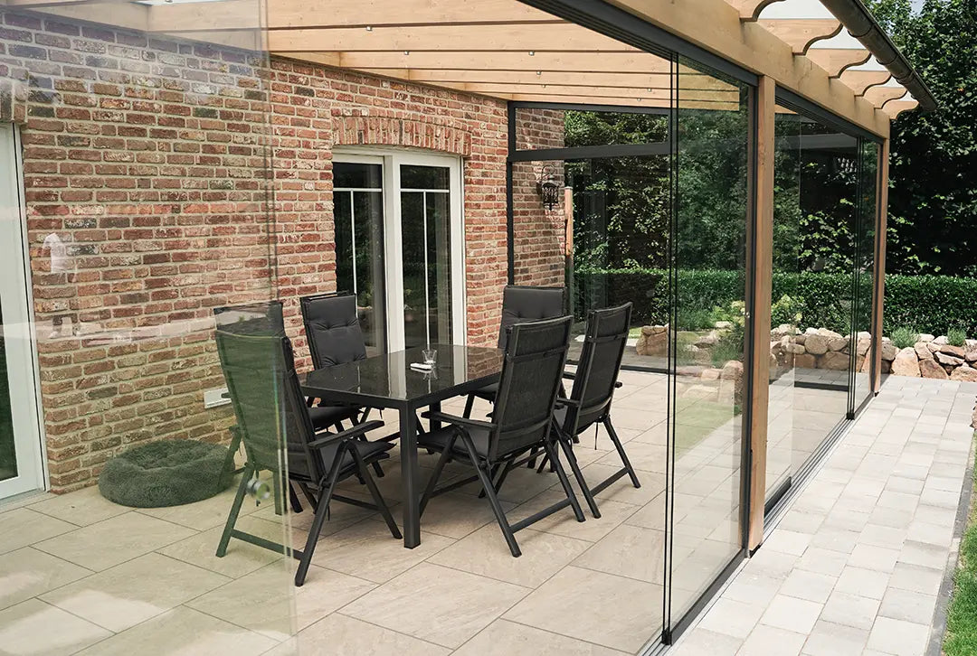 Terrasoverkapping van gelijmd hout, muurverlenging