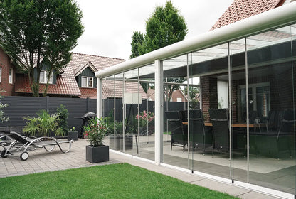 Glazen schuifwand wit (RAL 9016) 8mm