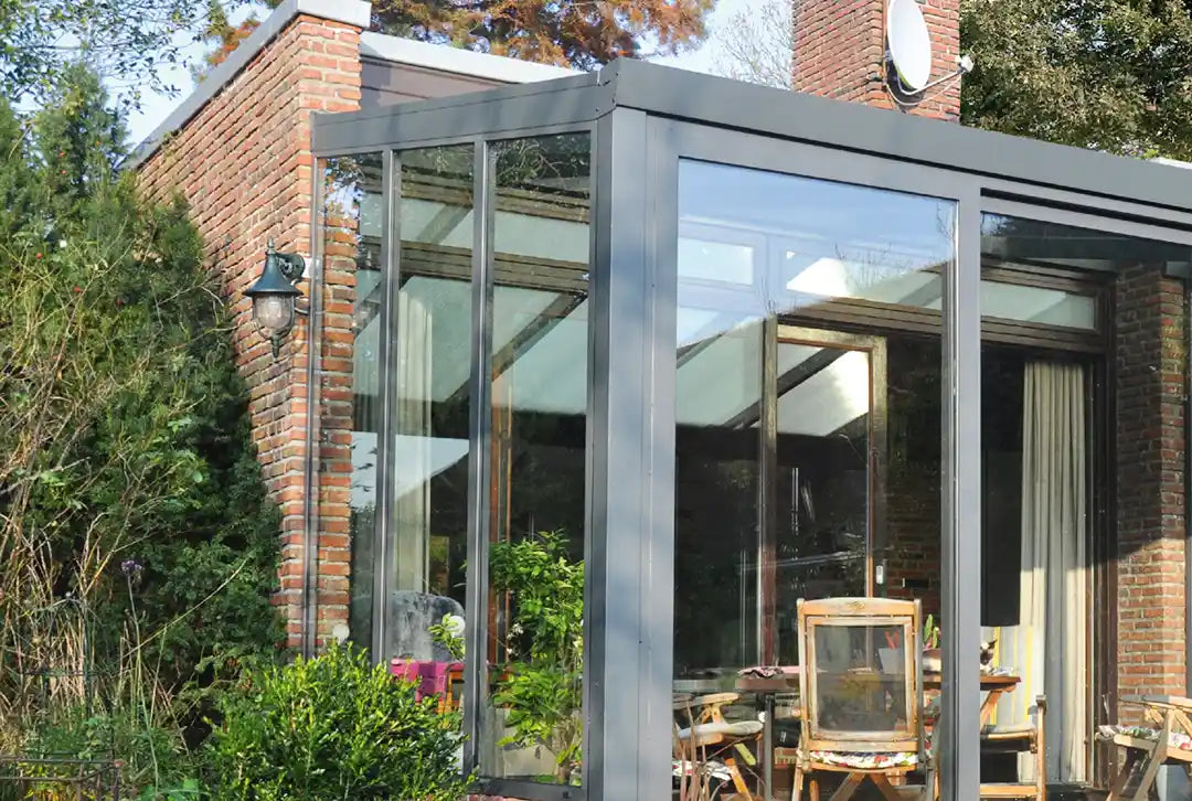 Feste Seitenwand grau (RAL9007) inkl. Sicherheitsglas